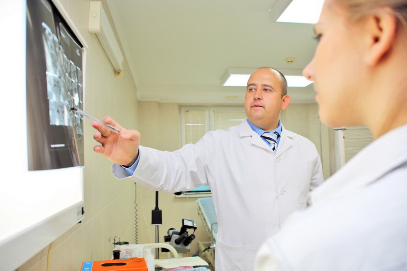 Консультация пациента по результатам рентгенограммы